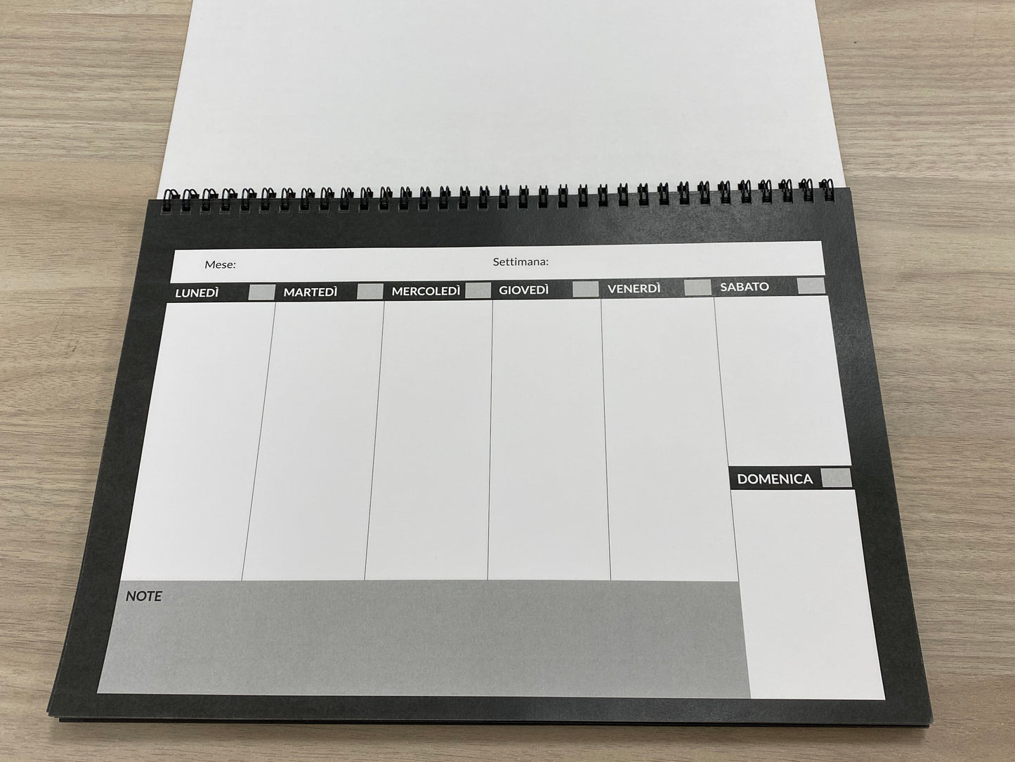 Planner Settimanale "Dark Elegance"